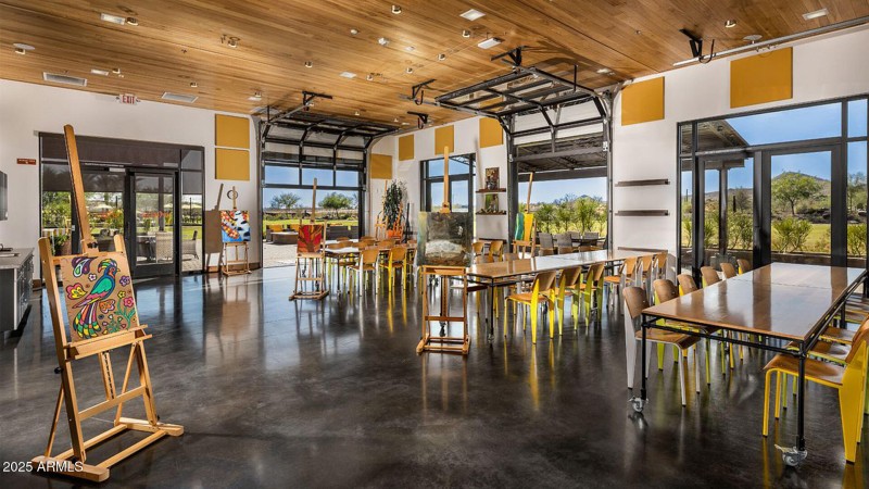 Trilogy_Vistancia_Mita_Club_Art_Studio