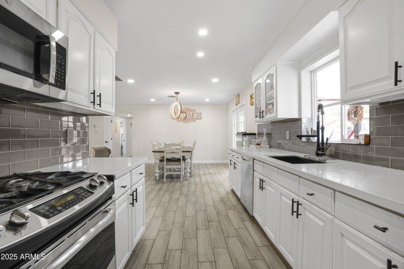 Kitchen 1