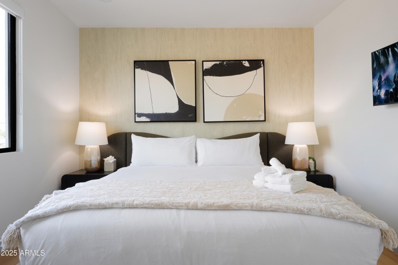 PropertyImageCo_4707N73rdSt_WEB-45