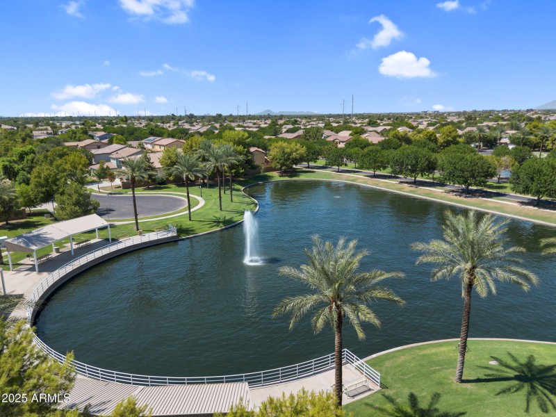 Community Lakes