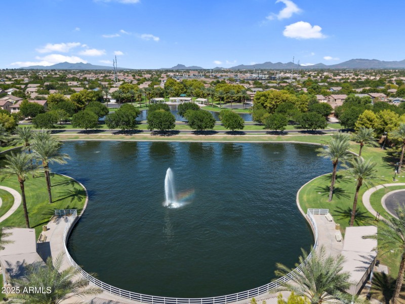 Community Lakes