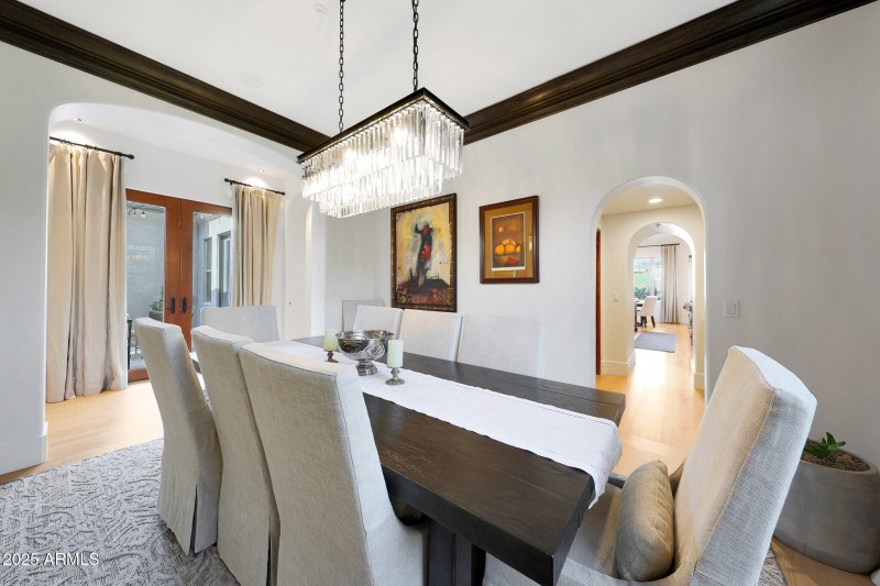 Formal Dining