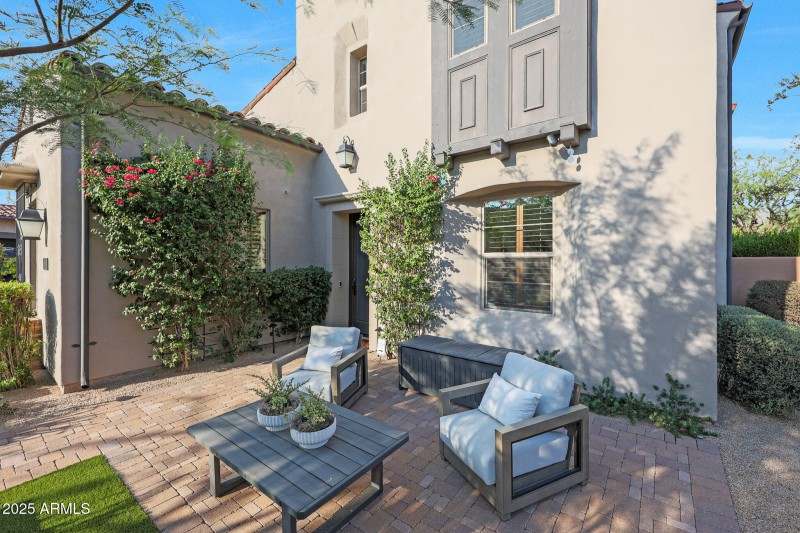Front Entry / Patio