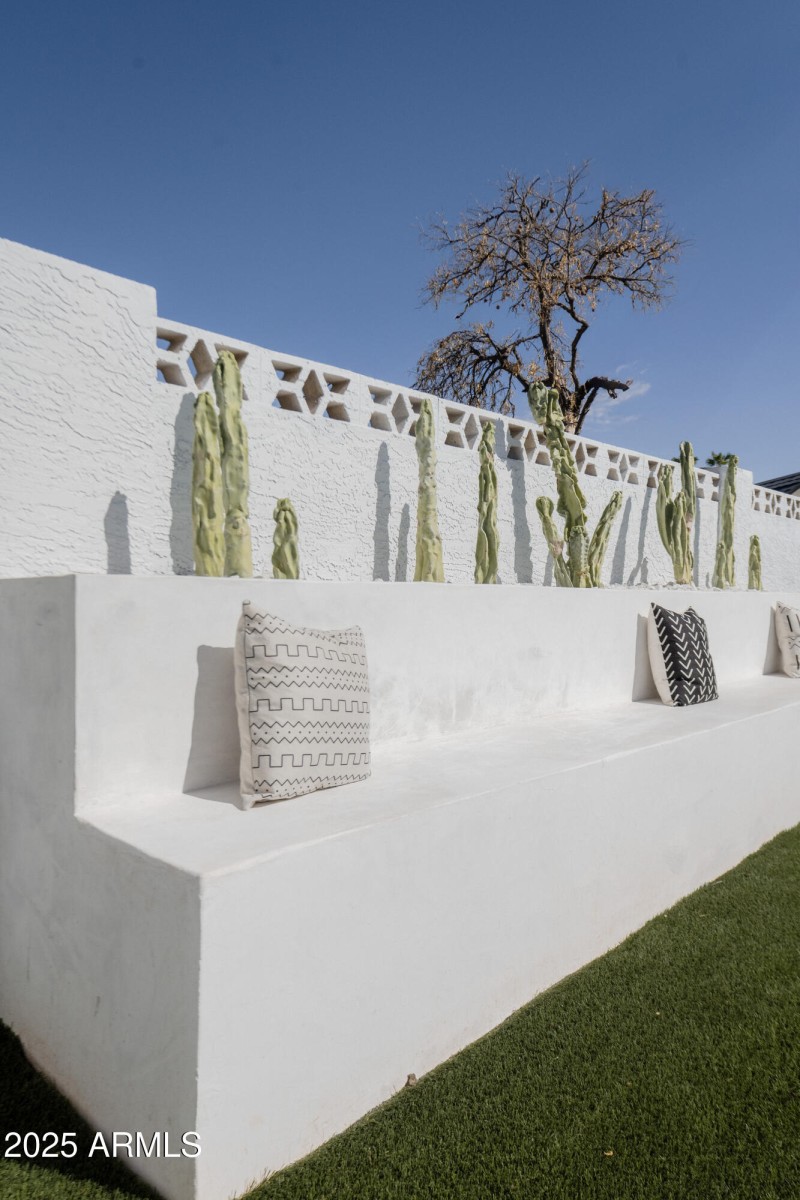 Custom Microcement Bench