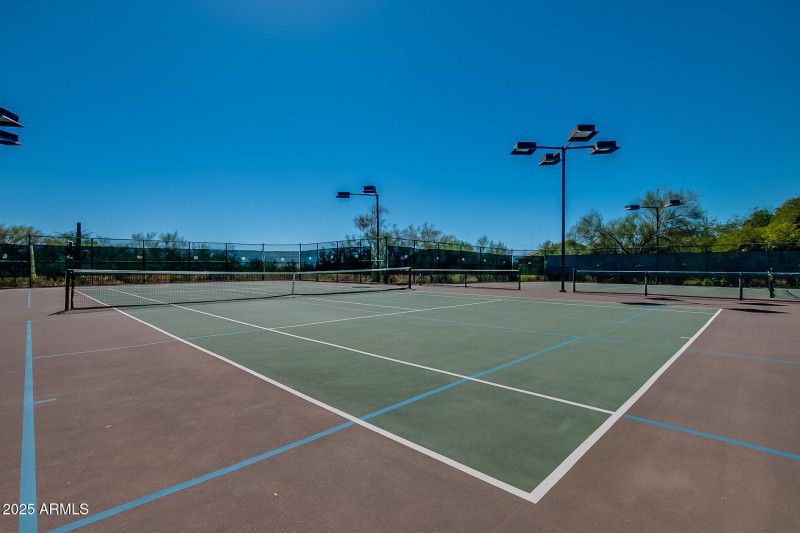 6 Community Pickleball