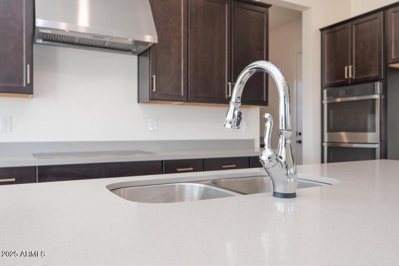 Tri Pointe Waterston Central 468 - Kitch
