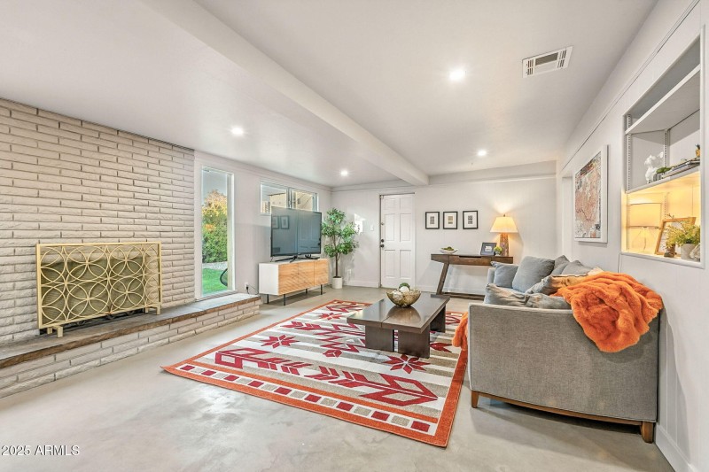 15-web-or-mls-Mulberry-15