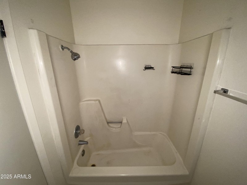 20250827_204705579_iOS