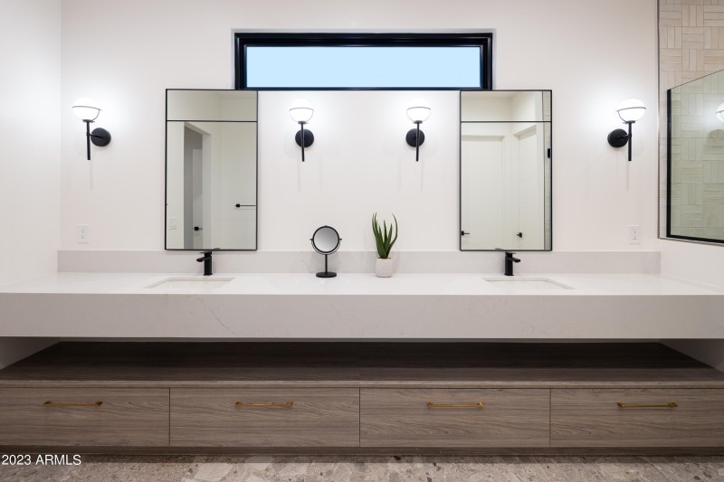 PropertyImageCo_13672N88thPl_WEB-50