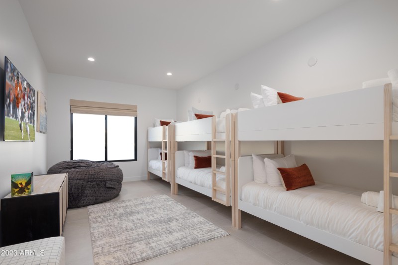 PropertyImageCo_13672N88thPl_WEB-32