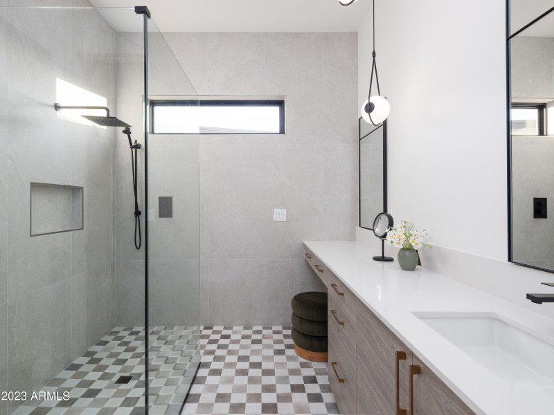 PropertyImageCo_13672N88thPl_WEB-42