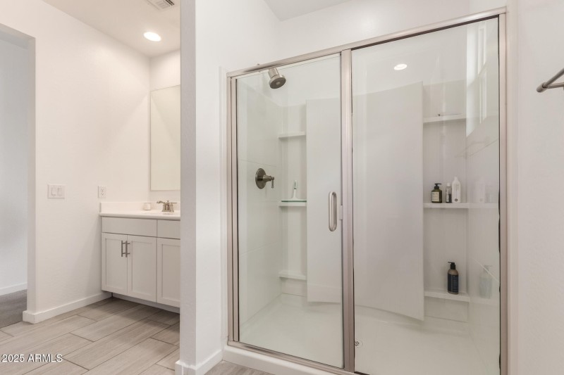 Primary bath with large shower