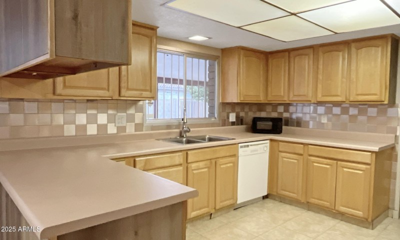 A0E77A9B-F39C-4A97-A041-A6B42F73B887_1_1