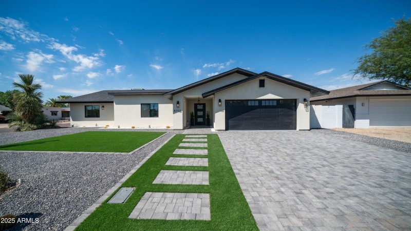 8302 E. Lincoln Dr-1