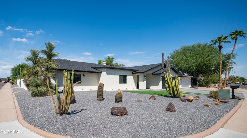 8302 E. Lincoln Dr-4