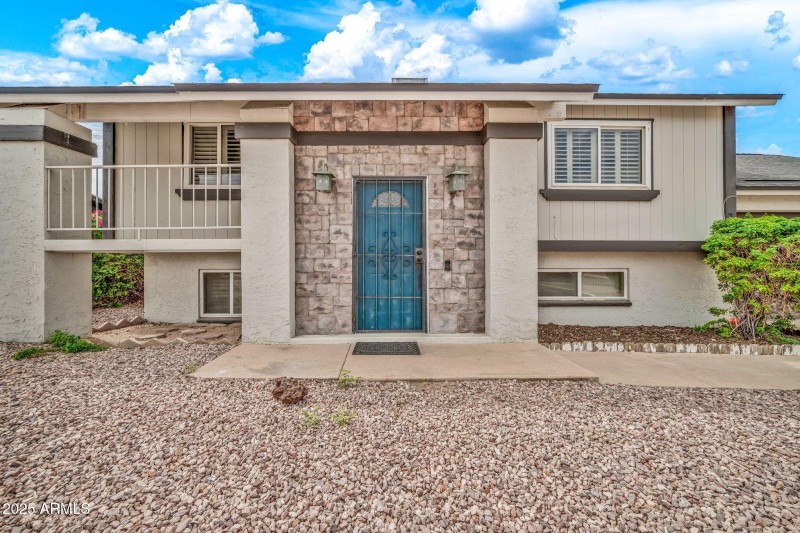3821 W Danbury Dr-1