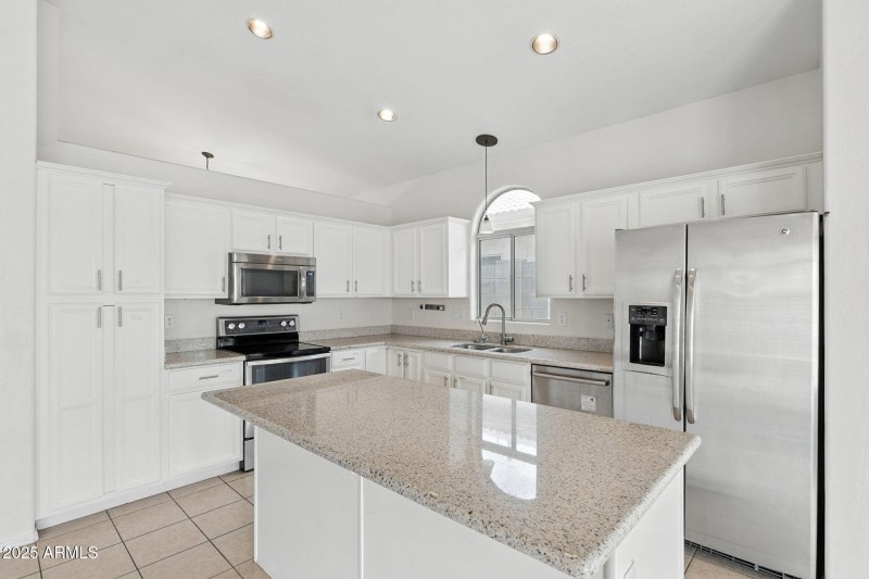 16-web-or-mls-Erie-16