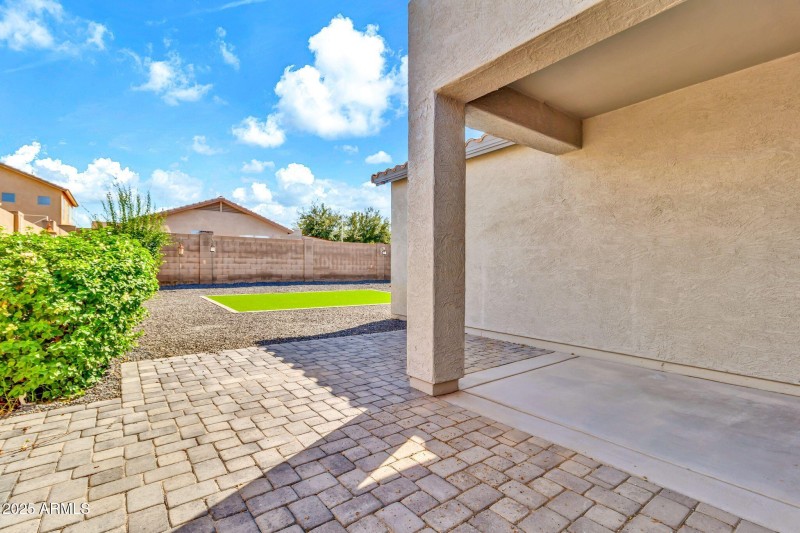 2237 W Agrarian Hills Dr-40