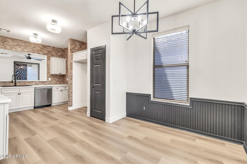 2237 W Agragian Hills-15