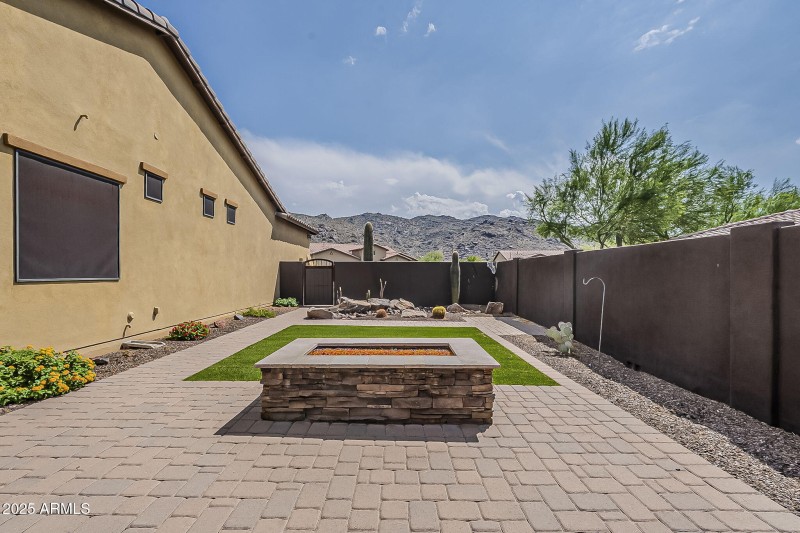 55-web-or-mls-Hazel-55