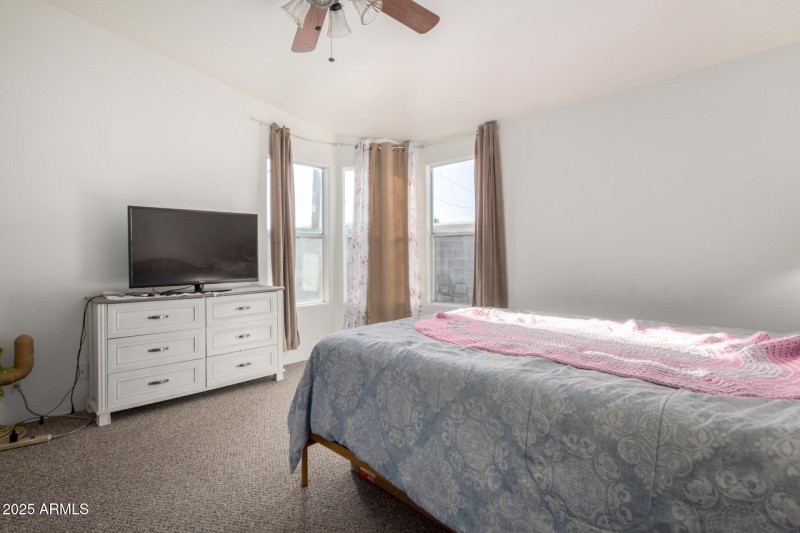 15 Windsor