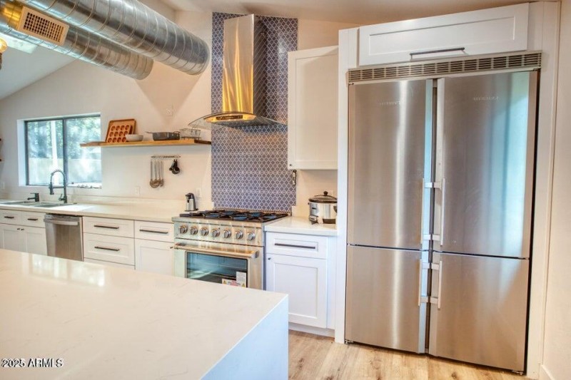 20250610210654711137000000-o