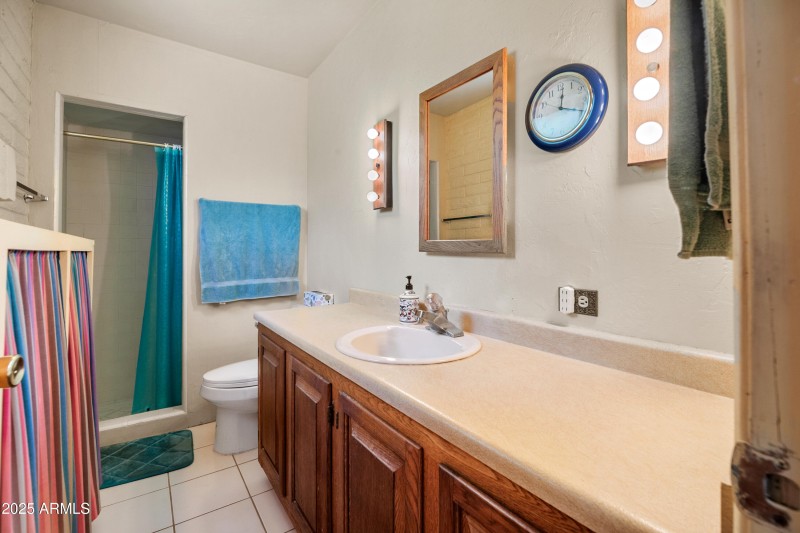 20-Bathroom
