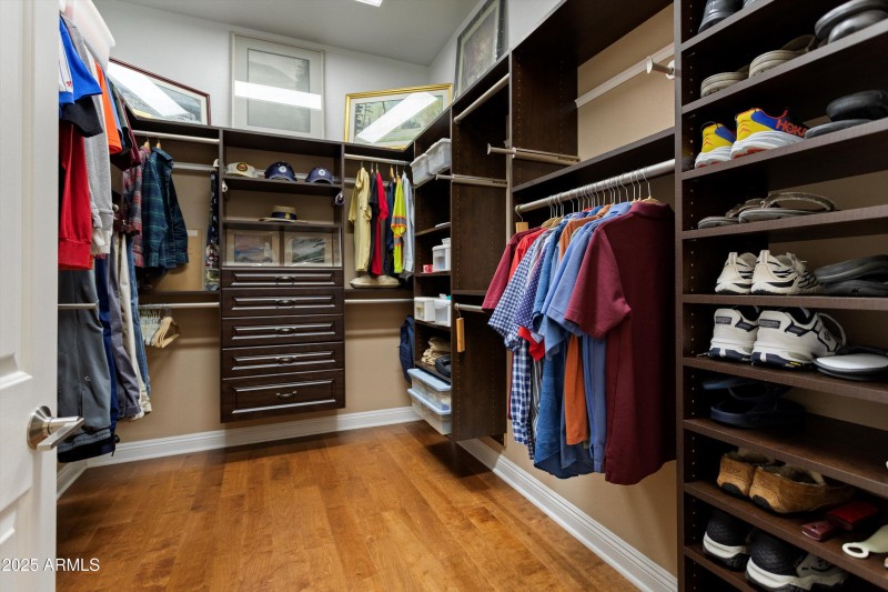 26-Closet