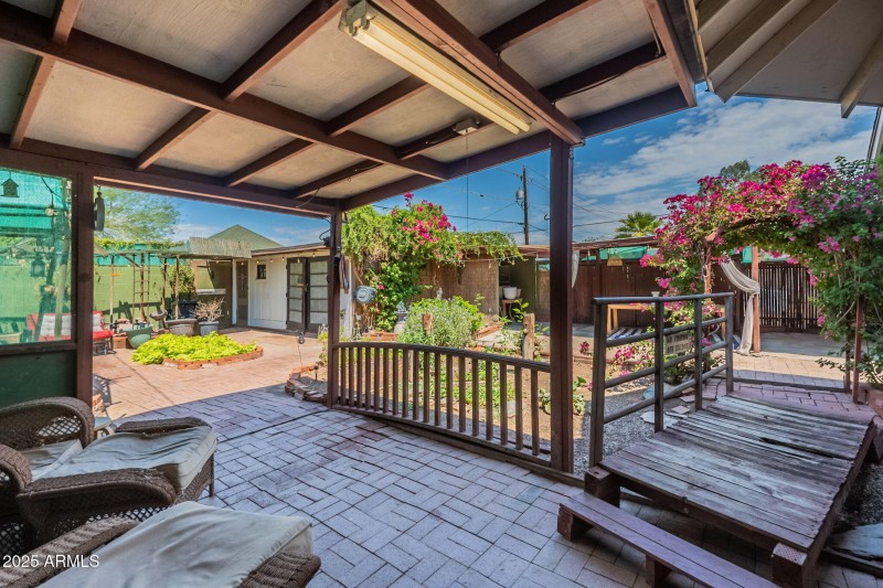 55-web-or-mls-Holly-55