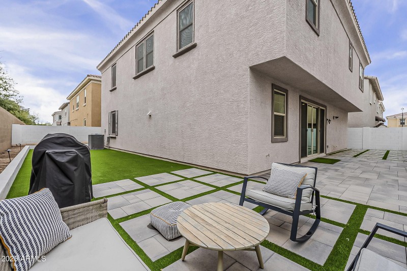 30-web-or-mls-10th-56