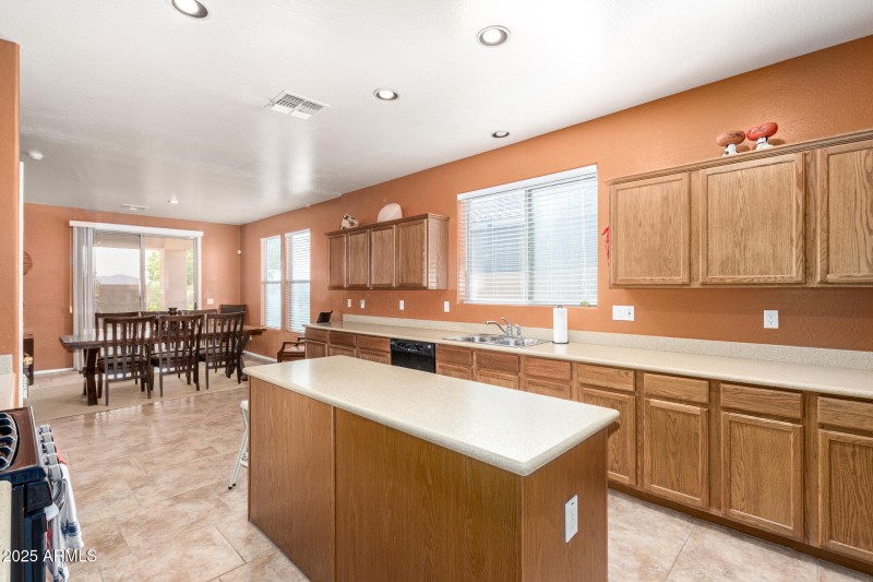 14 Kitchen
