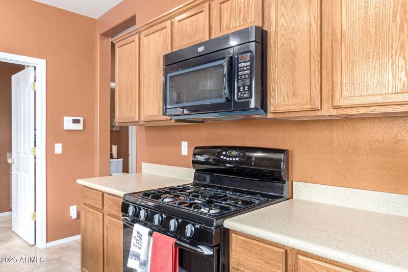 15 Kitchen