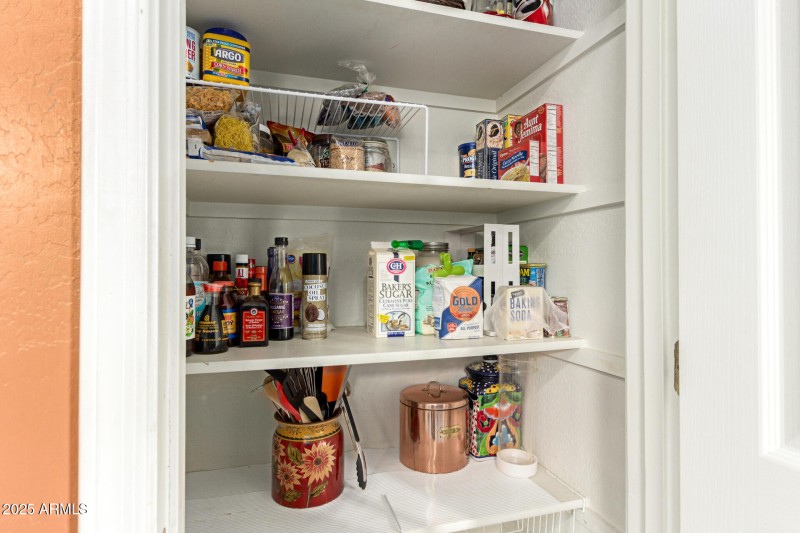 16 Kitchen
