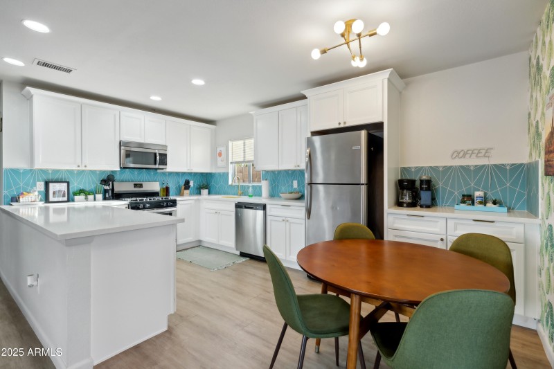4640 N 11th Place
