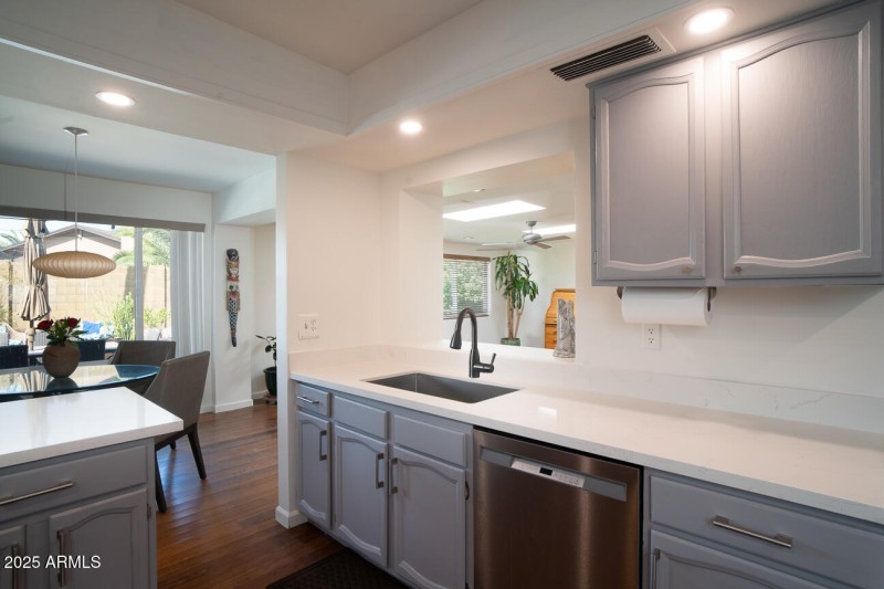 Open Kitchen