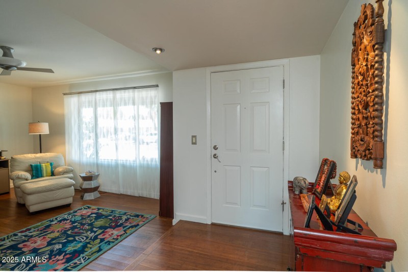 Entry & Office/Den