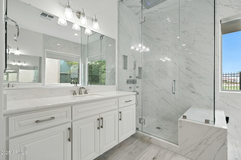 Primary bath