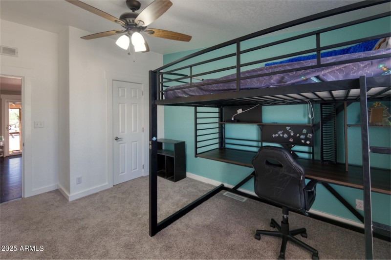 082032-1321 East Morris Lane