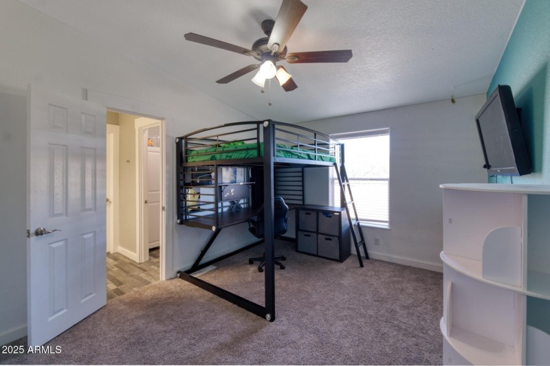 082057-1321 East Morris Lane