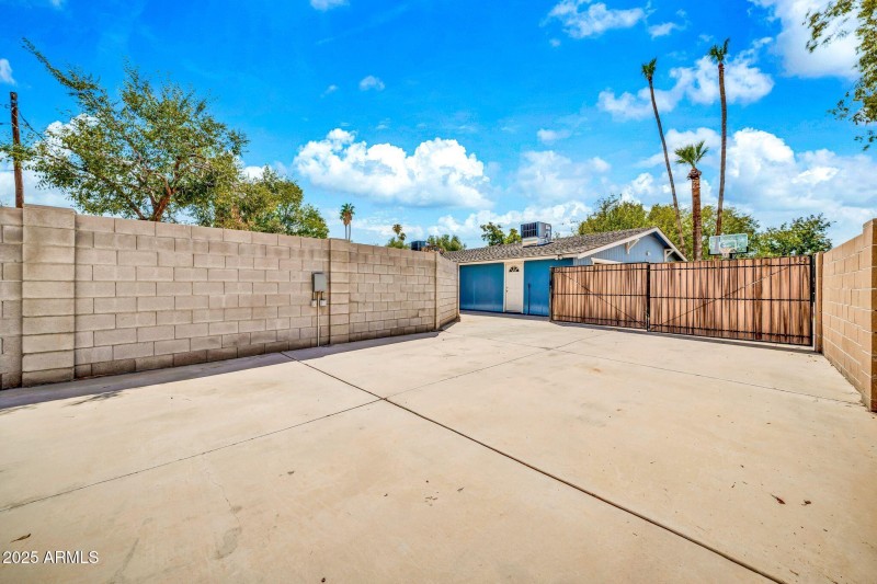 RV Parking & RV Gate