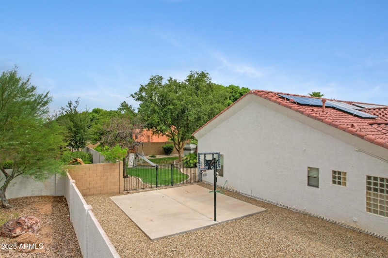 26513 S 118th St-12