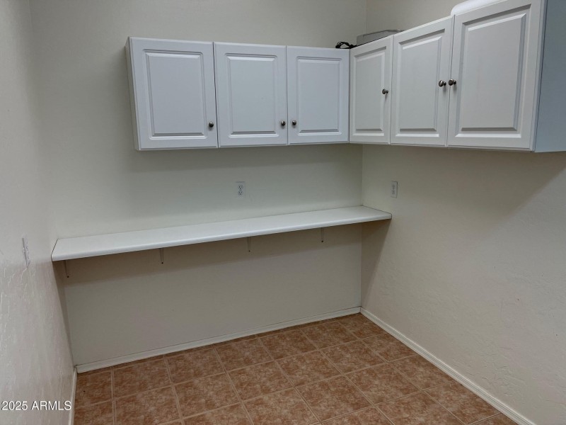 22 b laundry room 2