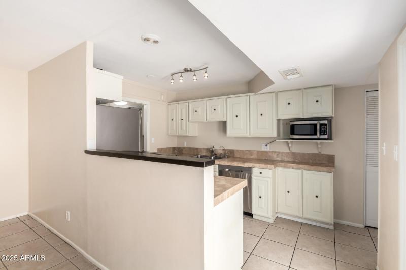 Kitchen 3