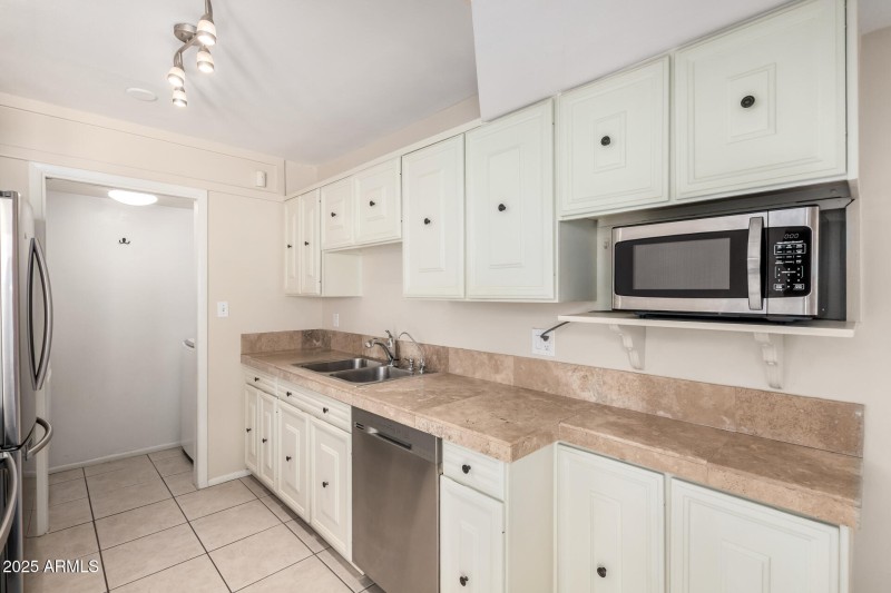 Kitchen 4