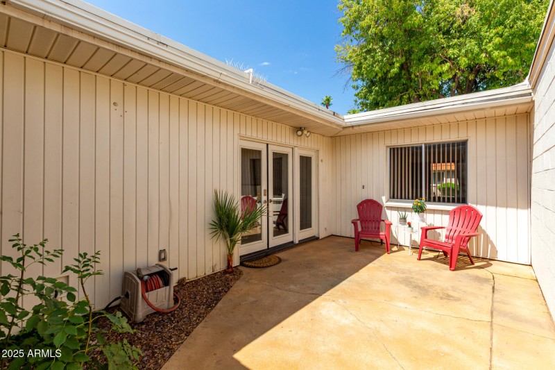 Private Courtyard