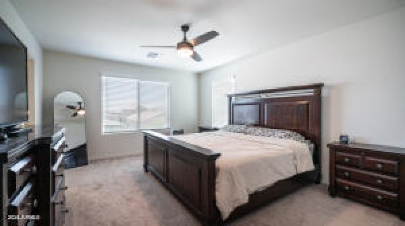 20250331041453761843000000