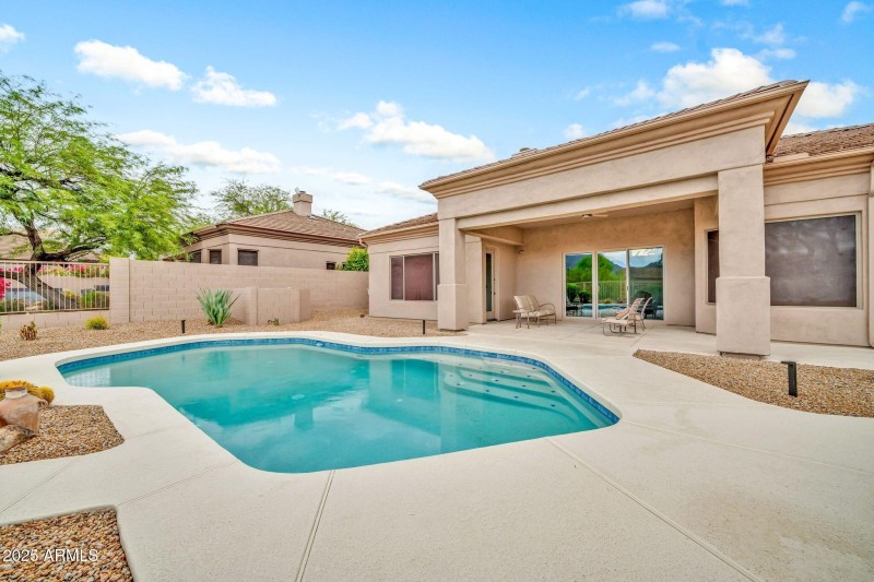 7052 E Eagle Feather-2