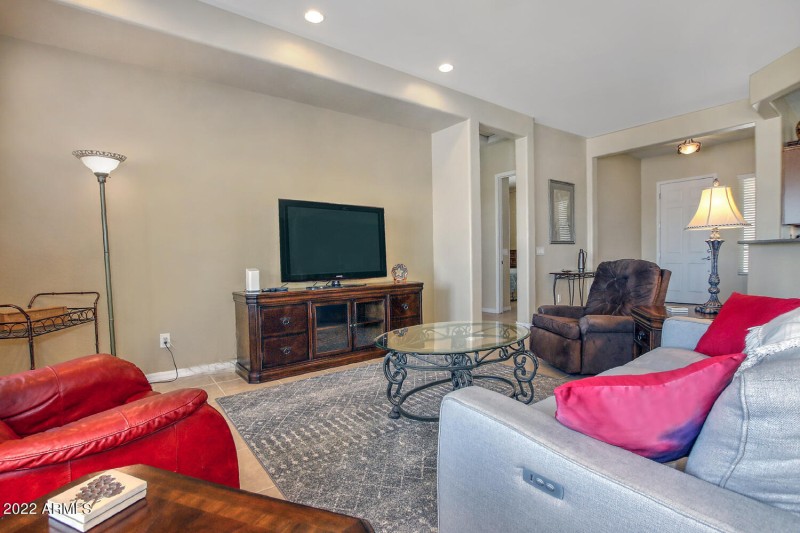 4044 N Monument Dr Florence AZ-large-009