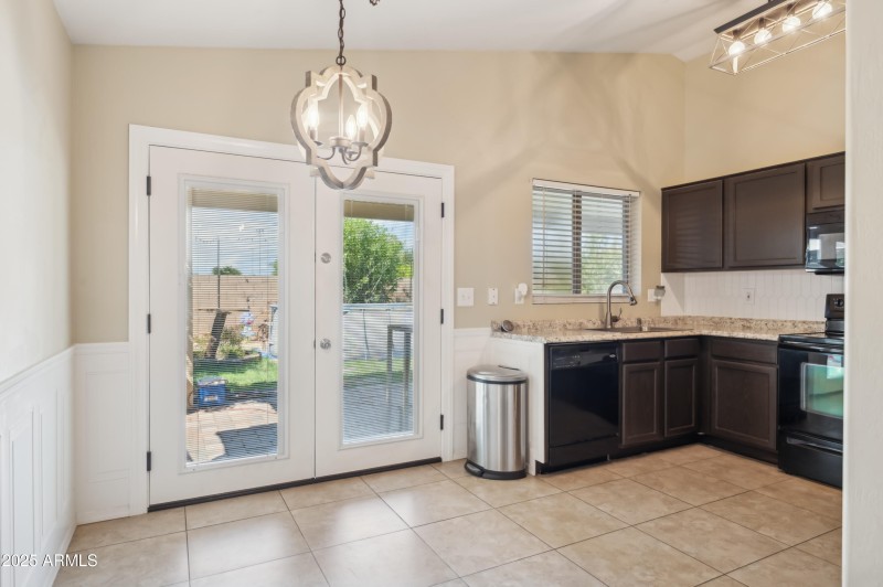 7-print-15012-w-caribbean-ln