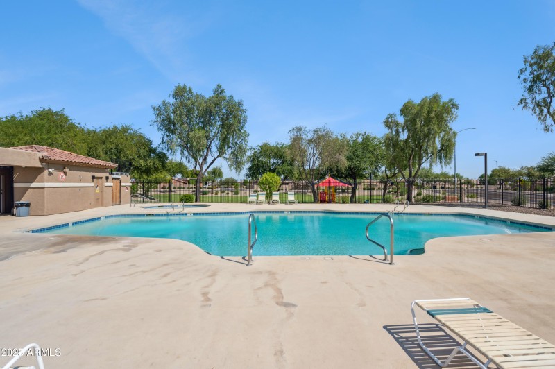 24-print-15012-w-caribbean-ln